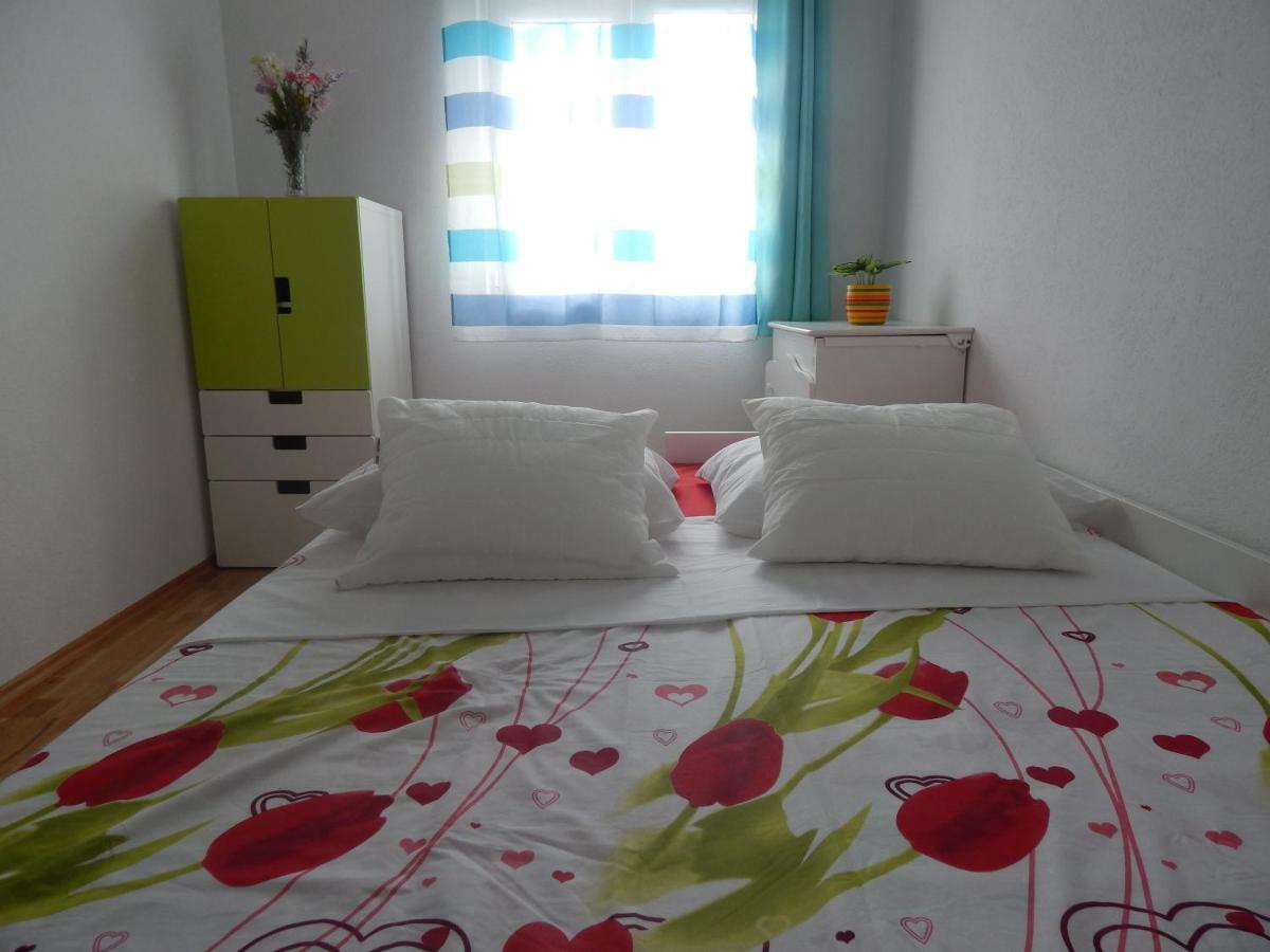 Apartman Karlo Makarska Esterno foto