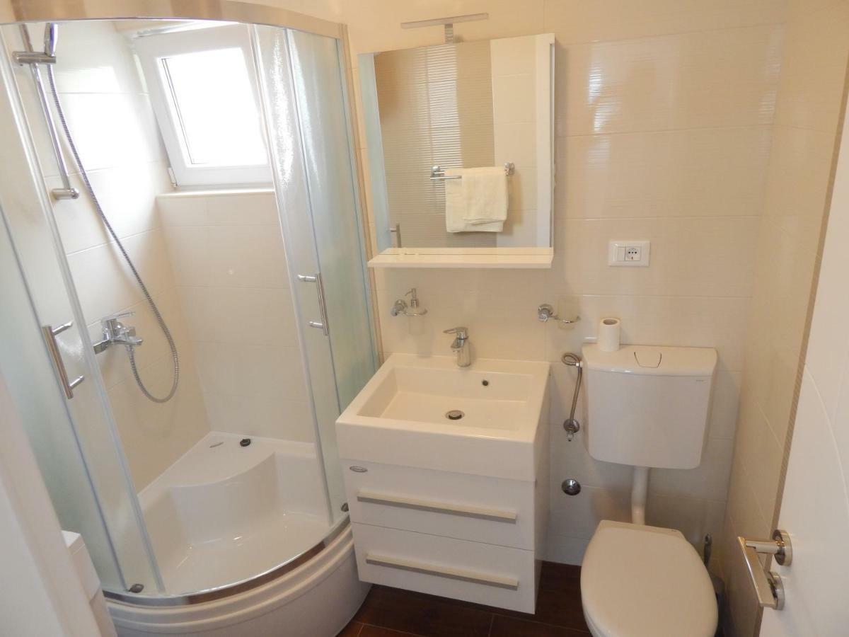 Apartman Karlo Makarska Esterno foto